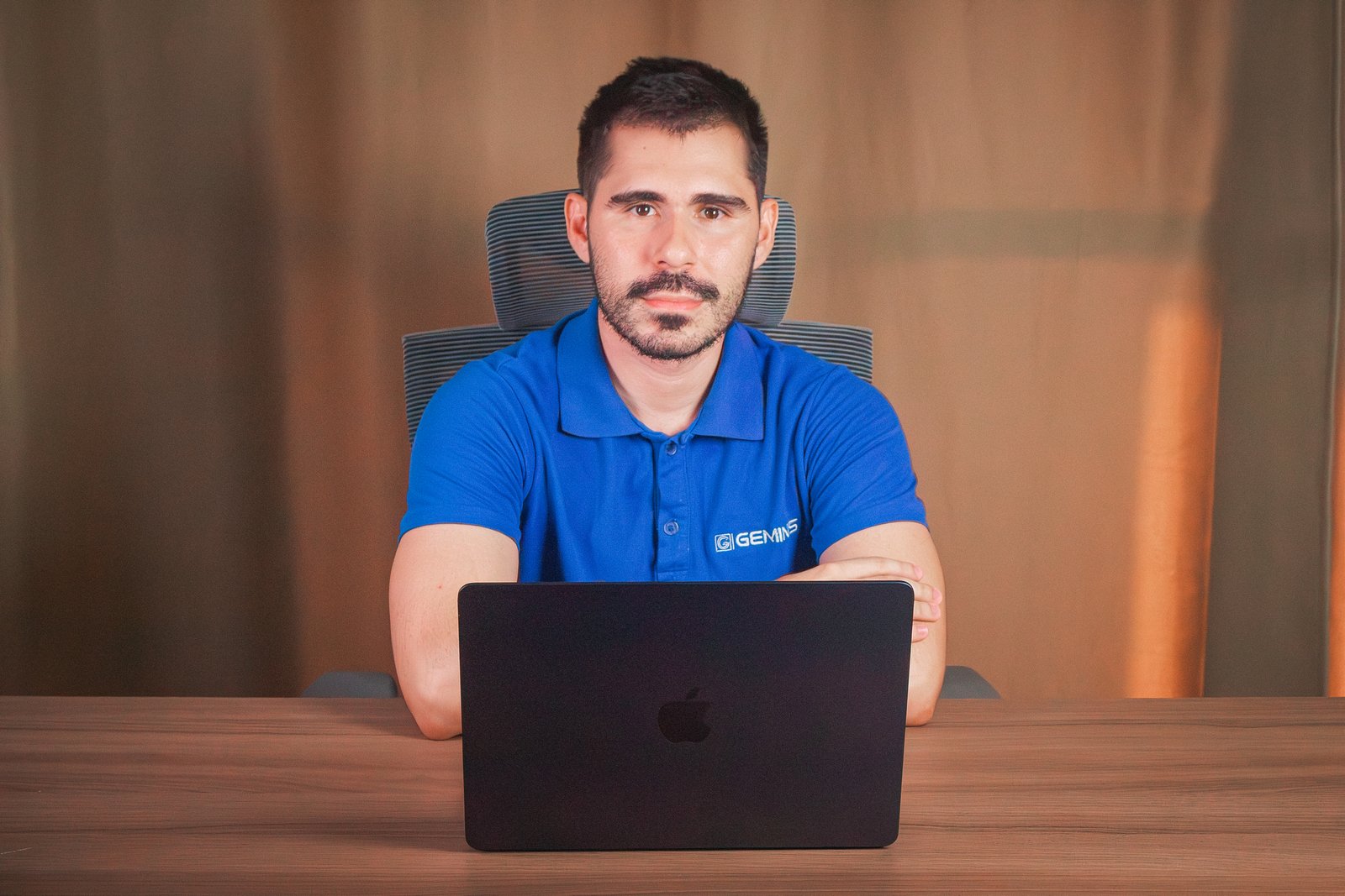 Retrato de outro fundador da empresa